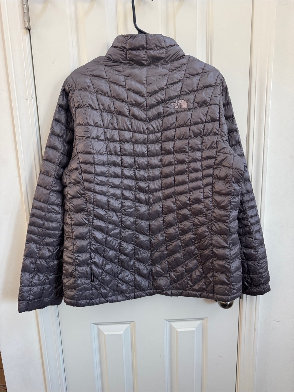 The North Face Women's Quilted Puffer Jacket - Eggplant Purple & Dark Gray - Picture 2 of 8